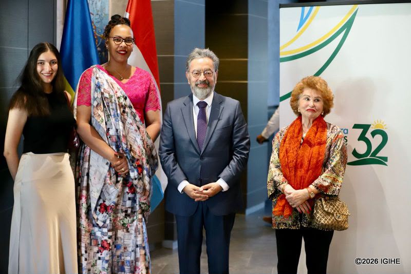 IGIHE's tweet photo. Ambasade y’u Rwanda mu Bwami bwa Luxembourg yizihije imyaka 32 u Rwanda rumaze rwibohoye, mu birori byitabiriwe n’abahagarariye inzego za Leta ya Luxembourg, abahagarariye ibihugu byabo, abafatanyabikorwa b’u Rwanda ndetse n’Abanyarwanda batuye muri Luxembourg.

Ambasaderi w’u Rwanda muri Luxembourg, Mimosa Aurore Munyangaju, yibukije ko itariki ya 4 Nyakanga 1994 ari umunsi w’amateka usobanura ihagarikwa rya Jenoside yakorewe Abatutsi n’intangiriro y’u Rwanda rushya.

Inkuru irambuye n’amafoto⤵️
https://t.co/QMVezdB6zm
✍️@Karirima1