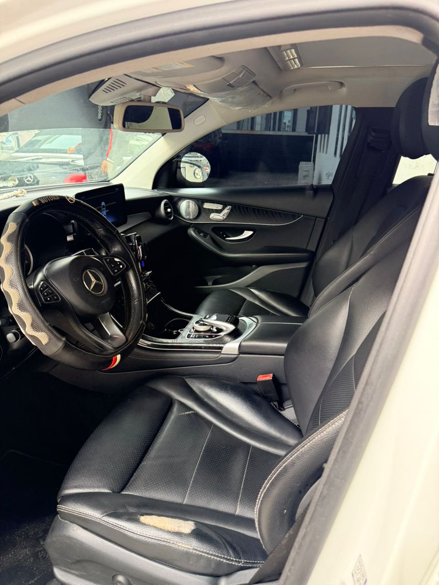plug_xxx_'s tweet photo. Mercedes-benz Glc300 (2017) Foreign Used

Going for 42m

Come down for inspection. Buy and drive

dm 09066501729 for more information. Urgent buyer needed‼

Location: lagos, lekki https://t.co/OZyBqO6SG9