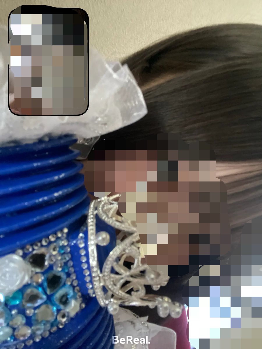 Kanzaki_h7's tweet photo. スプラ好きの親友とおそろいで文化祭の小物でずっと作りたかったスプラのギアとピコピコハンマーデコ作ったよ〜‼️
わたしほんとに初代スプラが大好きで親友にお願いして初代からあるヤコメッシュとキャディサンバイザーにしてもらった！🫰🏻
良かったら真似してみてね,,ᴗ  ̫ ᴗ,,🫶🏻 https://t.co/66EZJYYfxH