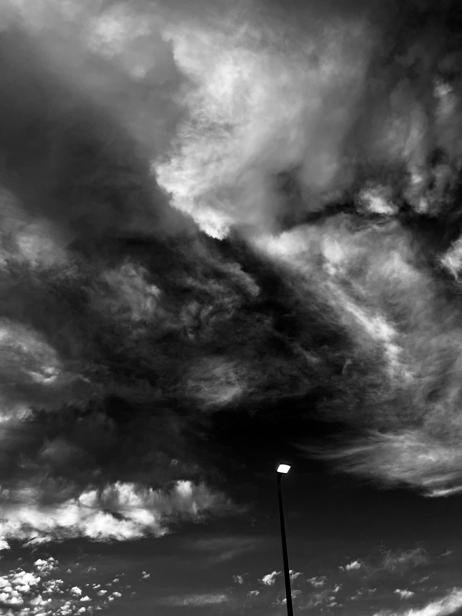 NaturesBuild's tweet photo. Shaped and carved out by nature created by the mind all in one snap to last a lifetime. 

Create your own life

#photography #blackandwhite #clouds https://t.co/iqA6pZxlL2