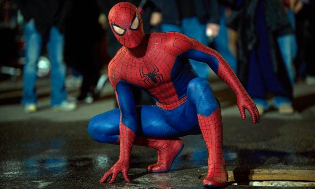 Aarty12341's tweet photo. Andrew Garfield Spider-Man edit 👍
I used to love the original costume and especially the yellow tint to the eyes 🤷💪 https://t.co/NRDkbSZnWM