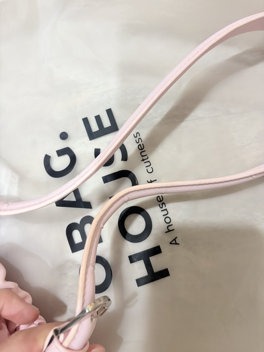fleurcry's tweet photo. #ส่งต่อ กระเป๋า obaghouse รุ่นdumpling bag ชมพูใช้แค่รอบเดียว สภาพเหมือนใหม่ มีสีเปลี่ยนตามระยะการเก็บไว้ค่ะ ขอคนรับได้นะคะ
190 thb รส
#ส่งต่อกระเป๋า #ส่งต่อเสื้อผ้า #ส่งต่อเสื้อผ้ามือสอง #เสื้อผ้ามือ2 #ส่งต่อกระเป๋ามือ2 #obaghouse https://t.co/oKD1nlo39U