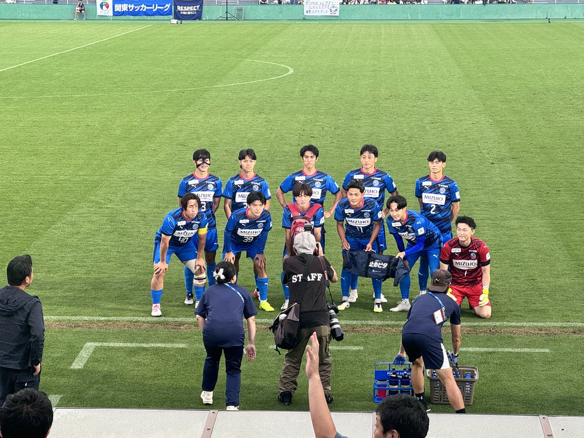 powerful_akko's tweet photo. 前半0-0で終了〜

息子、前節で鼻を骨折して整復術を受けて、今日はガードを付けて出場〜
心配したけど、大丈夫みたい💦
覆面レスラーみたいでカッコいい🤣笑

さぁ後半、まずは先制しよう🔥 https://t.co/Q947gtYTPv