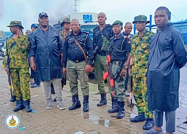 NigAirForce's tweet photo. NAF JOINS MULTI-AGENCY SANITATION DRIVE TO SAFEGUARD LIVES AND STRENGTHEN COMMUNITY RESILIENCE https://t.co/PDV1APgSzx