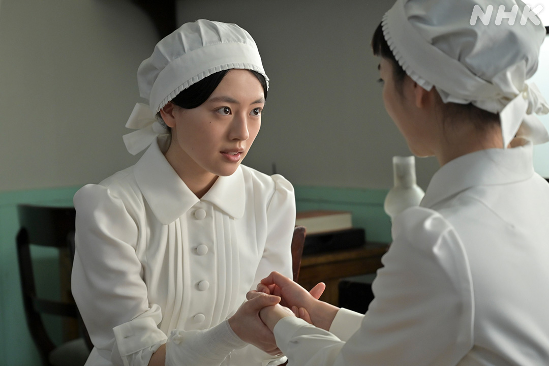 asadora_nhk's tweet photo. 📺#朝ドラ 【#風薫る】

＼ あらすじ公開／
第15週「差し出せぬ手」
https://t.co/FZ5QdDtGgg
☝️詳しいあらすじは
公式ホームページでご覧ください

花火の日、りんは山本の願いを叶えるため、山本を連れて山本の家に向かう……

#朝ドラ #風薫る
見上愛 上坂樹里 https://t.co/Qs7Zg2v7uR