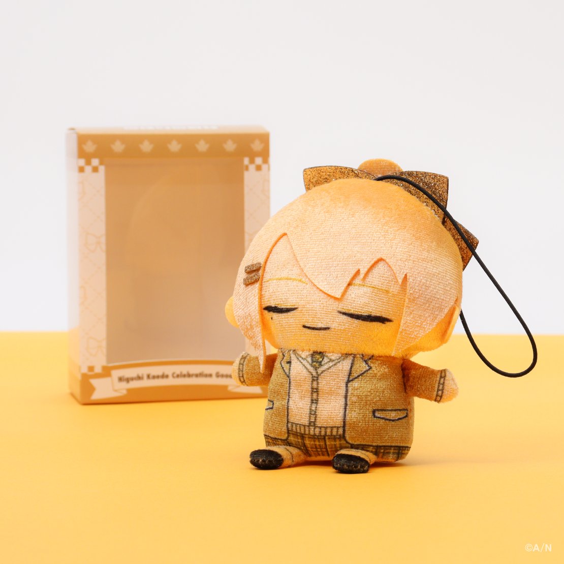 nijisanji_app's tweet photo. @HiguchiKaede 【Higuchi Kaede Celebration Goods紹介①】

「何だか…とっても御利益があるのかも？知らんけど。」

特別な金色のにじぱぺっとが登場！
キラキラ輝くにじぱぺっとには…特別なパワーがある、かも？

▼販売ページはこちら
https://t.co/tRSuoYLuPP

#樋口楓 #にじストア https://t.co/hojLoc64Xq