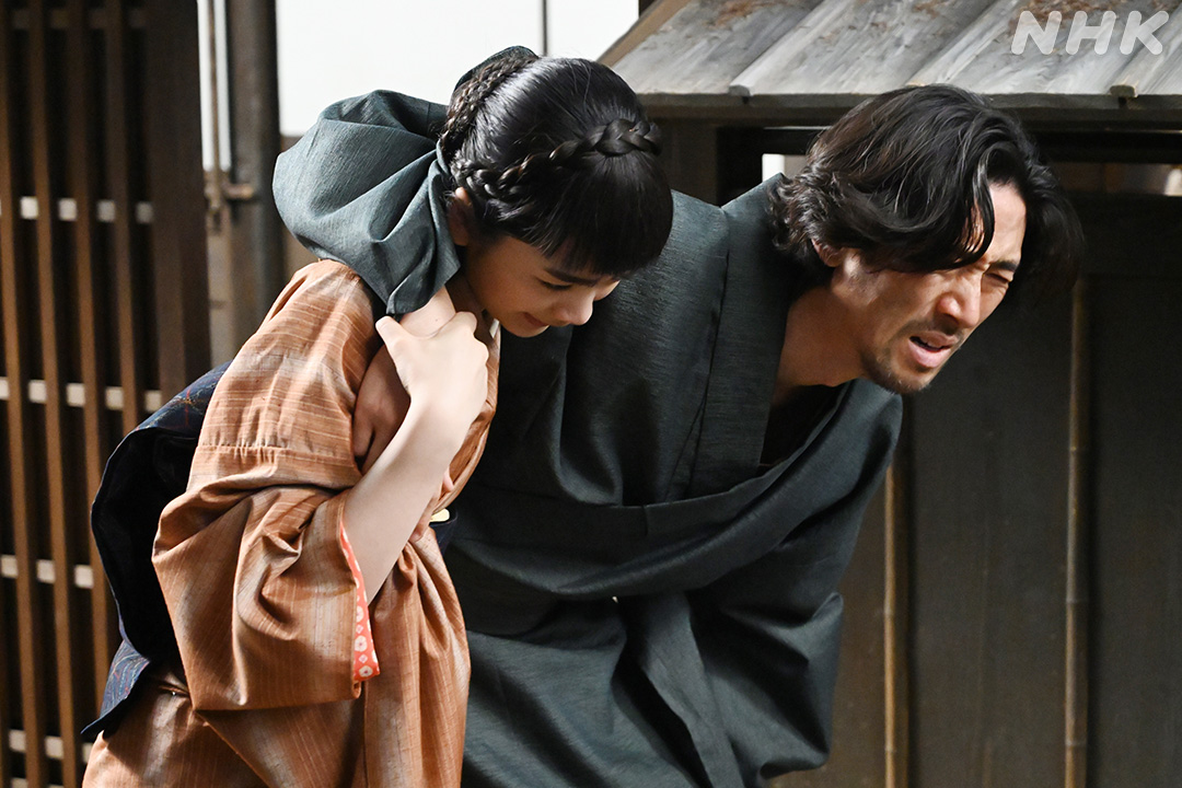 asadora_nhk's tweet photo. 📺#朝ドラ 【#風薫る】

＼ あらすじ公開／
第15週「差し出せぬ手」
https://t.co/FZ5QdDtGgg
☝️詳しいあらすじは
公式ホームページでご覧ください

花火の日、りんは山本の願いを叶えるため、山本を連れて山本の家に向かう……

#朝ドラ #風薫る
見上愛 上坂樹里 https://t.co/Qs7Zg2v7uR