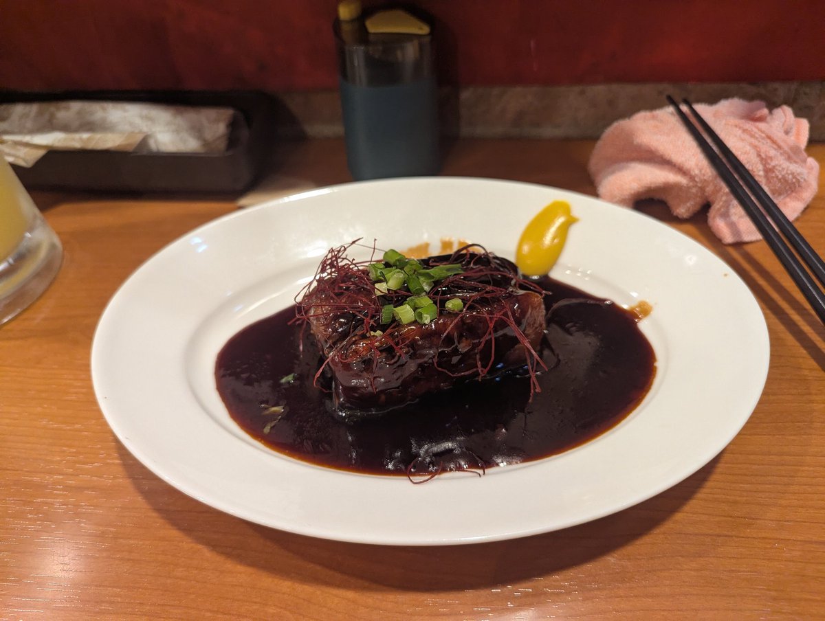 sasatsuki901's tweet photo. 俺の知ってる
黒酢豚じゃない！？ https://t.co/as2Cah0dm6