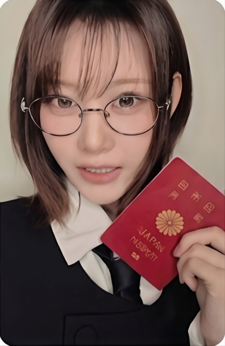 fiveyouthscans's tweet photo. – #오드유스 - Babyface
ODD YOUTH 2026 1st Fanmeeting 
Merchandise (Passport Case) ver 
Photocard Scan

#ODDYOUTH #오드유스 #Babyface
#SUMMER #써머 #MYAH #마야  
#MAIKA #마이카 https://t.co/eWqQ8VwE5G