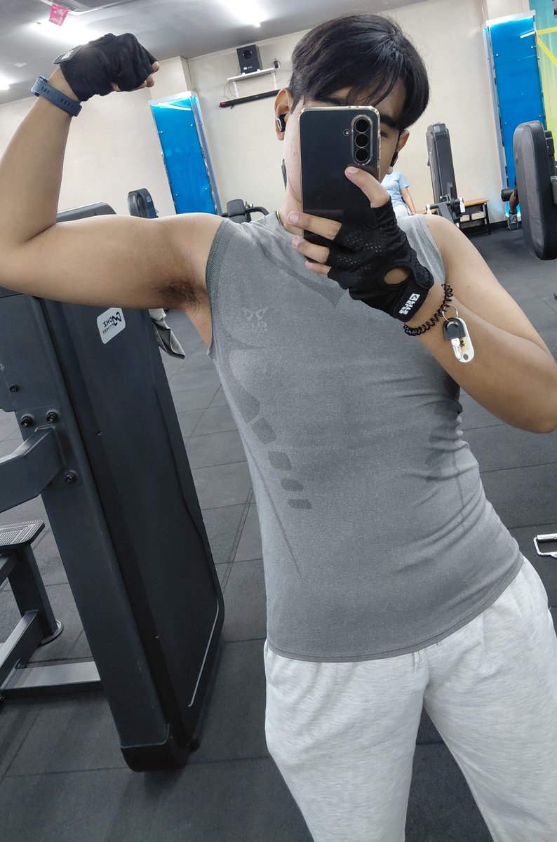 itzdickii2's tweet photo. Gym lagi bub #gaysurabaya https://t.co/R3kizQaIuo