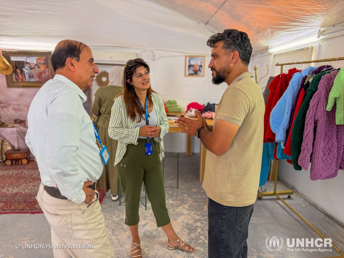 ZaatariCamp's tweet photo. In #AzraqCamp, women aged 35β60 are building skills, confidence, and livelihood opportunities through workshops in pottery, ceramics, Islamic geometry, and handknitting. With support from UNHCR, Artolution is helping turn creativity into opportunity. β¨π¨π§Ά https://t.co/9Gr2cnKg2g