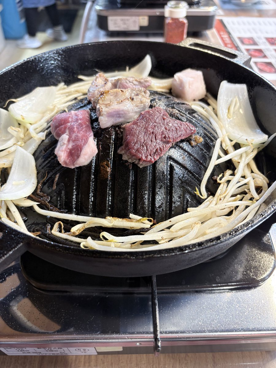 gonzui_cat's tweet photo. ジンギスカン美味ー https://t.co/SUpMqjvc9h