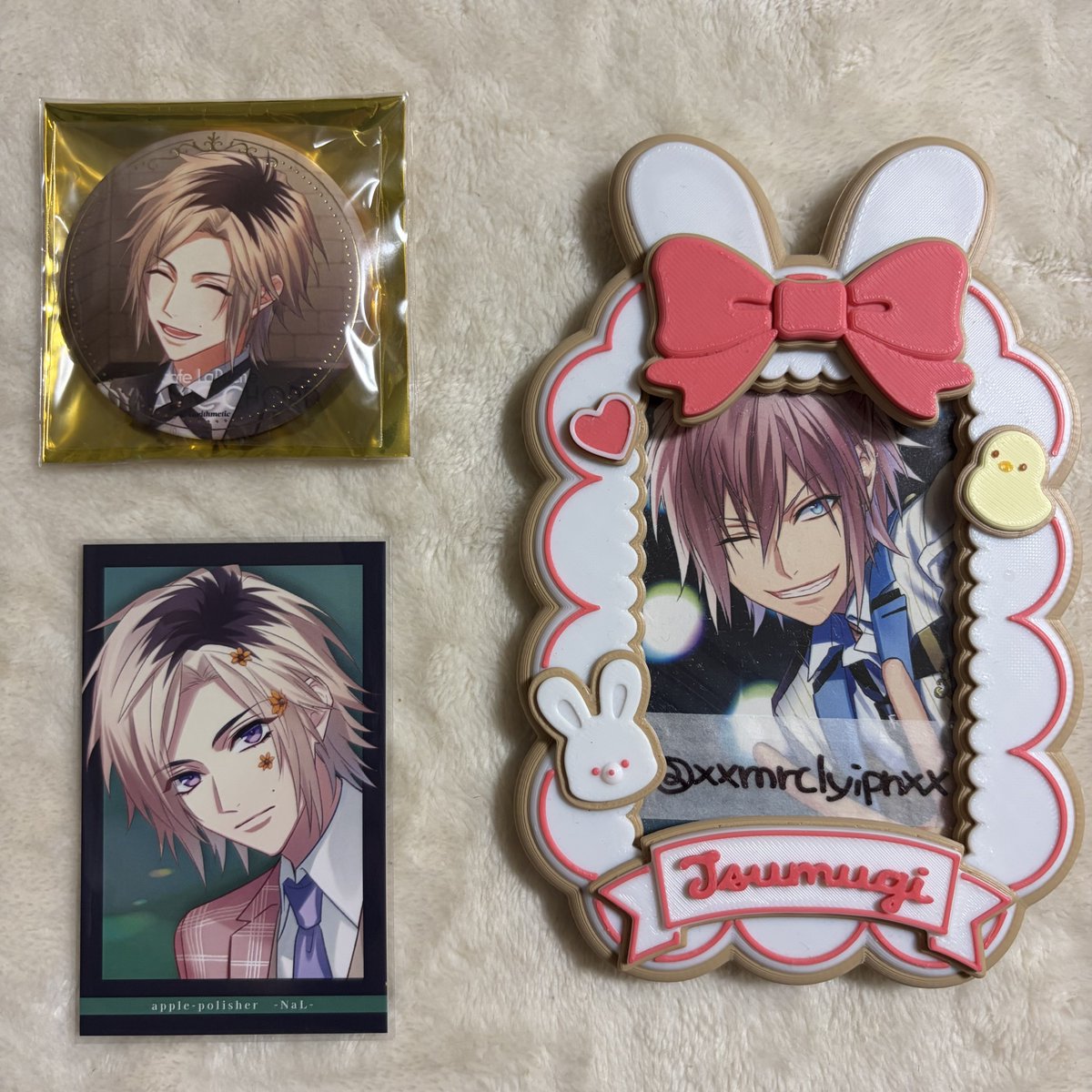 xxmrclyipnxx's tweet photo. 【譲渡】DYNAMIC CHORD ダイナミックコード ダイナー

【譲】成海 NaL
経年劣化あり

【求】¥7,850+送料185
《内訳》
ブロマイド¥200×5
フォトカ ¥110×9
ステッカー¥220
チェキ¥330×2
カード¥440
コレカ¥440
缶バッジ¥500
特典¥400×9

全てまとめて譲渡のみ

郵送
初回lit link必読🍓 https://t.co/j1yjxzwRp1