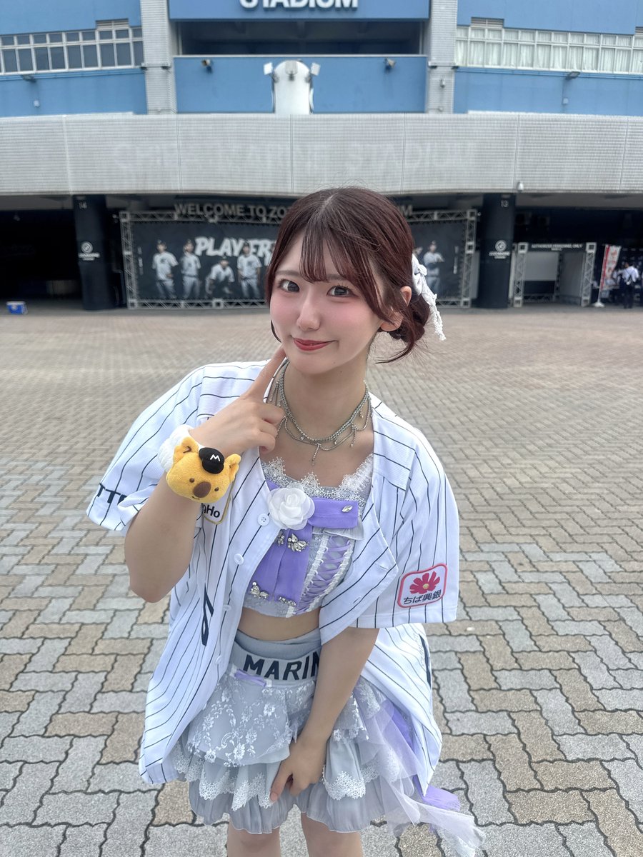 momoka_nrs's tweet photo. #超NATSUZOME2026 
ありがとうございました🌻

千葉ロッテに恋した現役看護師⚾️💉
虹色の飛行少女 紫担当 成瀬ももかです！

空き時間にマリンに遊びに行ってみたよ🏟️
みんなと大好きな幕張で思い出作れて最高だった😭幸せ😭

初めましてもたくさんありがとう！
来年も出られるように頑張ります❤️‍🔥 https://t.co/ygiI5MOQX2