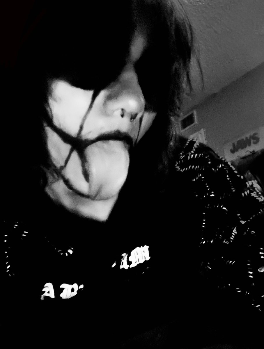 6Not6Important6's tweet photo. Violence.Perversion.Domination.
#nsfw #maskedmen #cnc #sellingcontent #pervert https://t.co/t3UKC6EV0u