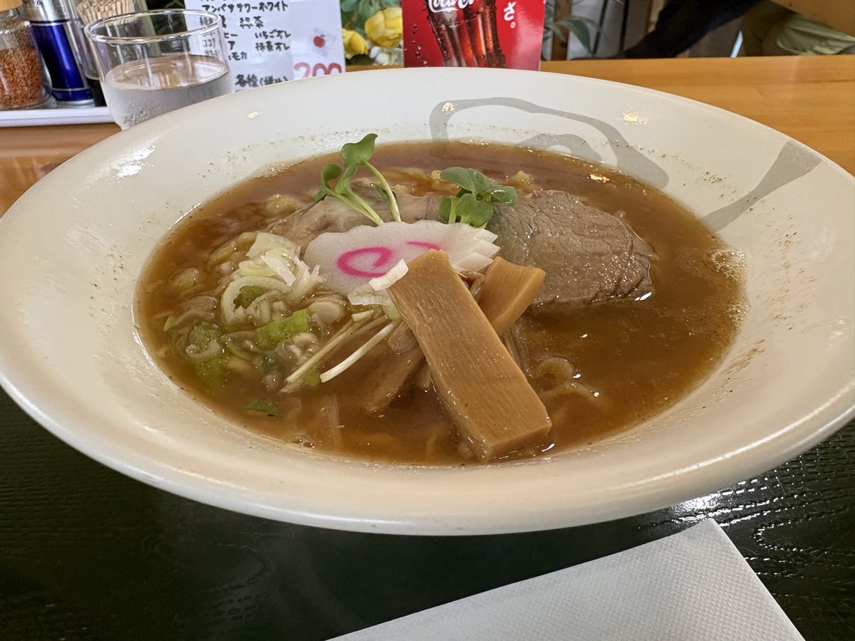 burufow's tweet photo. 今日は気になる場所へ…行って来ましたよ♪とてもいい感じで心地よかったです。お昼は煮干しラーメンいただきました。 https://t.co/gSoyJAyZnX