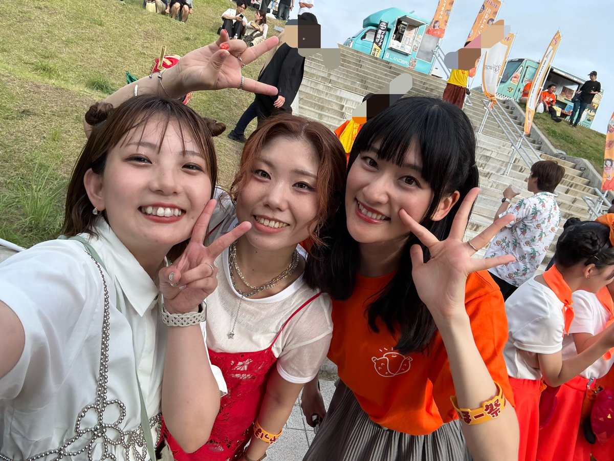 Liho_uta's tweet photo. #ほやっほー祭 2日目ありがとうほやいました🧡萌江ちゃんを中心にみんなが総力を尽くしてお客さんを全力で楽しませるイベント、そんなほやっほー祭にLihoも出演することができて本当に嬉しかった😭😭メインステージの時にドリキャ歌ってて萌江ちゃんが来てくれて、夢を1つずつ叶えてる萌江ちゃんが本当にキラキラしてて、物凄く感動しました🥲💫ほやっほー祭大成功‼️やっとバイヤー高橋さんとずんださんと渡辺花ちゃんと初めましてできたのも嬉しかった♥️しょこたんとは7/18仙台アンサンブルと8/9しょこミートでも一緒だよ❣️