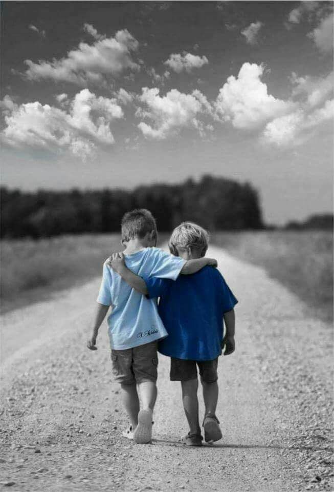 M_D333's tweet photo. اختيارك لأصدقائك يختصر عليك سنواتٍ من التجربة؛ رفيقٌ واحد صادق، أحيانًا أغلى من مئة علاقة سطحية متقلّبة,,, https://t.co/qHrF48grUe