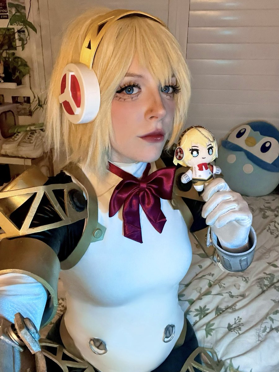 kaeeecos's tweet photo. aigis and mini aigis whaa
#aigis #persona3 https://t.co/7KMnvXtQuZ