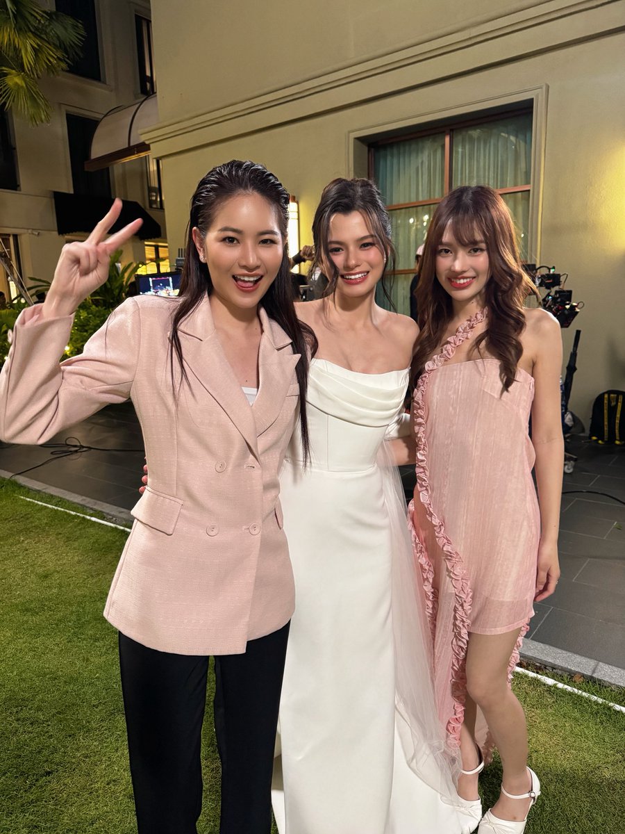 AppleLAPIS's tweet photo. #เสน่หาวาโยตอนจบ
THE AIR FINAL EPISODE https://t.co/KZbWb3U8wK