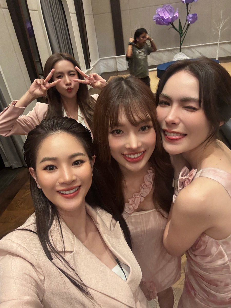 AppleLAPIS's tweet photo. #เสน่หาวาโยตอนจบ
THE AIR FINAL EPISODE https://t.co/KZbWb3U8wK