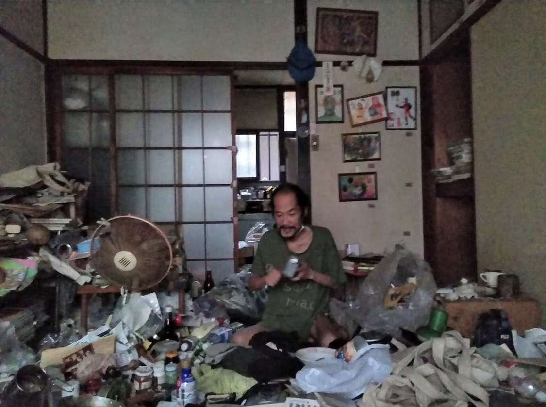3tama_nekomata's tweet photo. ヤニねこの部屋の方が全然マシだな… https://t.co/BeTFBka62c