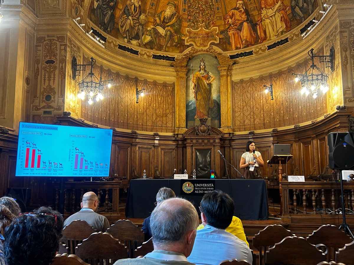 ENZOEM_UCO's tweet photo. Miembros de ENZOEM @Univcordoba  han participado en la 10th International Conference on Emerging Zoonoses and Transboundary Diseases, celebrada del 23 al 26 de junio en Bari (Italia), un encuentro internacional con enfoque One Health. https://t.co/o499DzzfH4