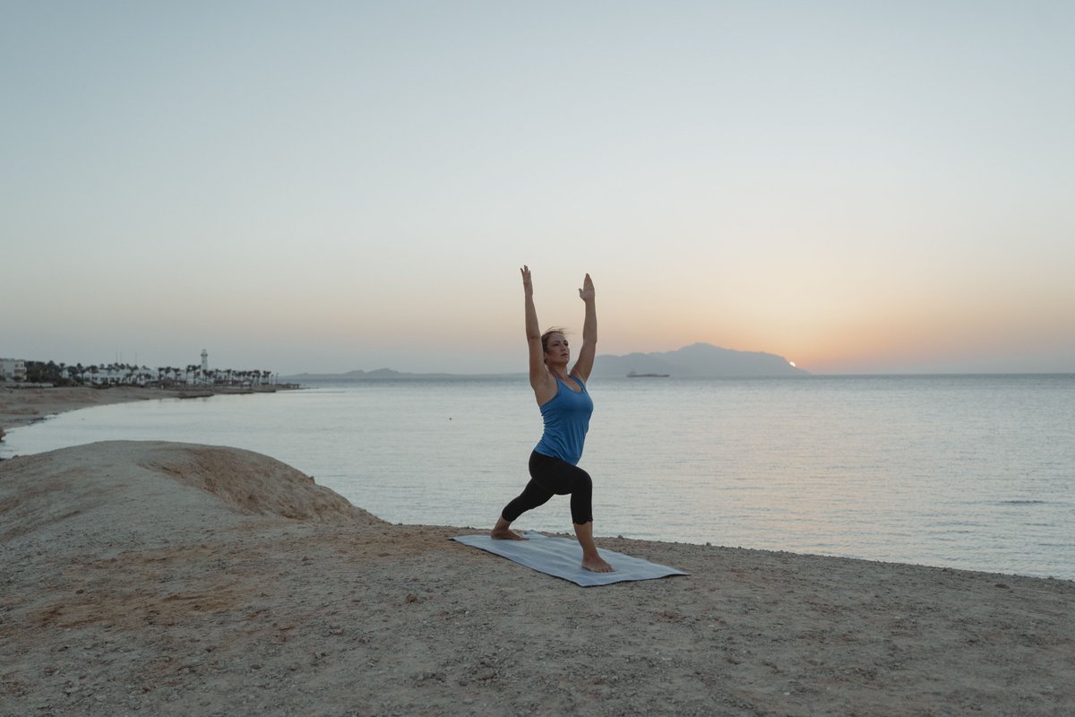 AlmaVera__'s tweet photo. Your morning sets the tone for your entire nervous system.
❌Reach for your phone first = reaction mode.
✅Breathe first. Move first.
Small shift. Big difference.

#KundaliniYoga #morningroutine https://t.co/k36QoHsPEp