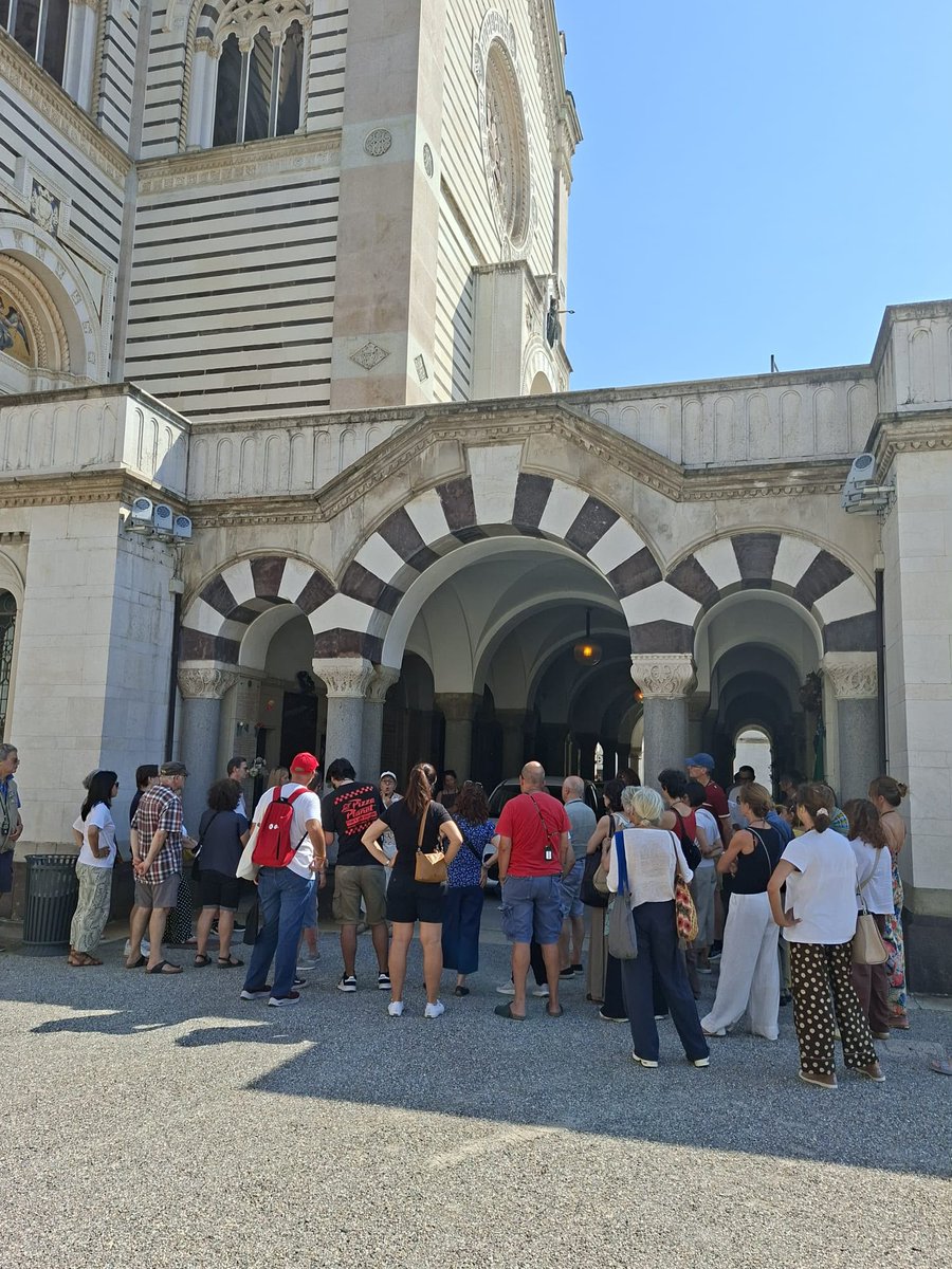 milanoarte's tweet photo. Grande successo per la visita di Monica al Cimitero Monumentale di Milano con @emergency_ong https://t.co/mcSTLxU51S