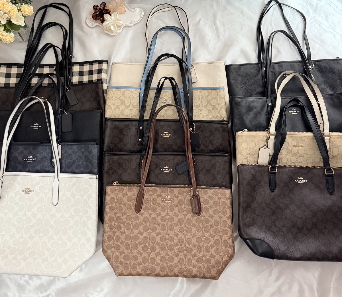 usedbyneri's tweet photo. New lot Lc//Coach//Baobao𐙚𓏵𓏵𐙚
รับประกันแท้ทุกใบ🙏🏻🤍สวยมากกราคาดีเหมือนเดิมค้าบมีมากกว่าที่ลงน้าา✨เริ่มต้น390บาทค่ะ
🕰️ลงทางopenchatวันที่06.07.69เวลา18.00น.
🫶🏻ปักรอได้น้าาใกล้ลงเค้ามาเรียกค้าบบ

#ส่งต่อcoach #longchampthailand #longchampsecond #ส่งต่อlongchamp
#coachthailand https://t.co/wqkIAhWvLC