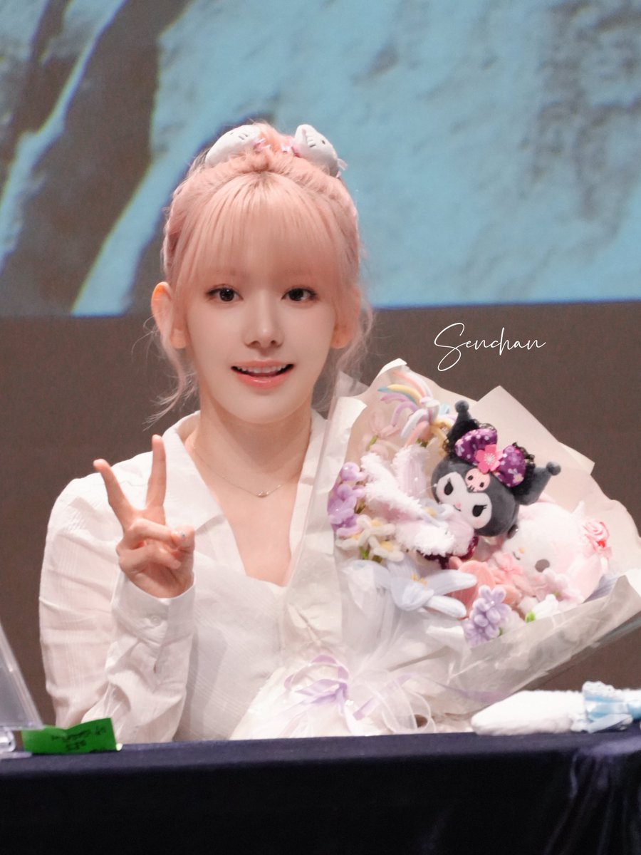 sakuchan_0812's tweet photo. 260705 WM
HQ

#사쿠라
#宮脇咲良  #SAKURA
#르세라핌  #LE_SSERAFIM https://t.co/dDmIyAXF7i