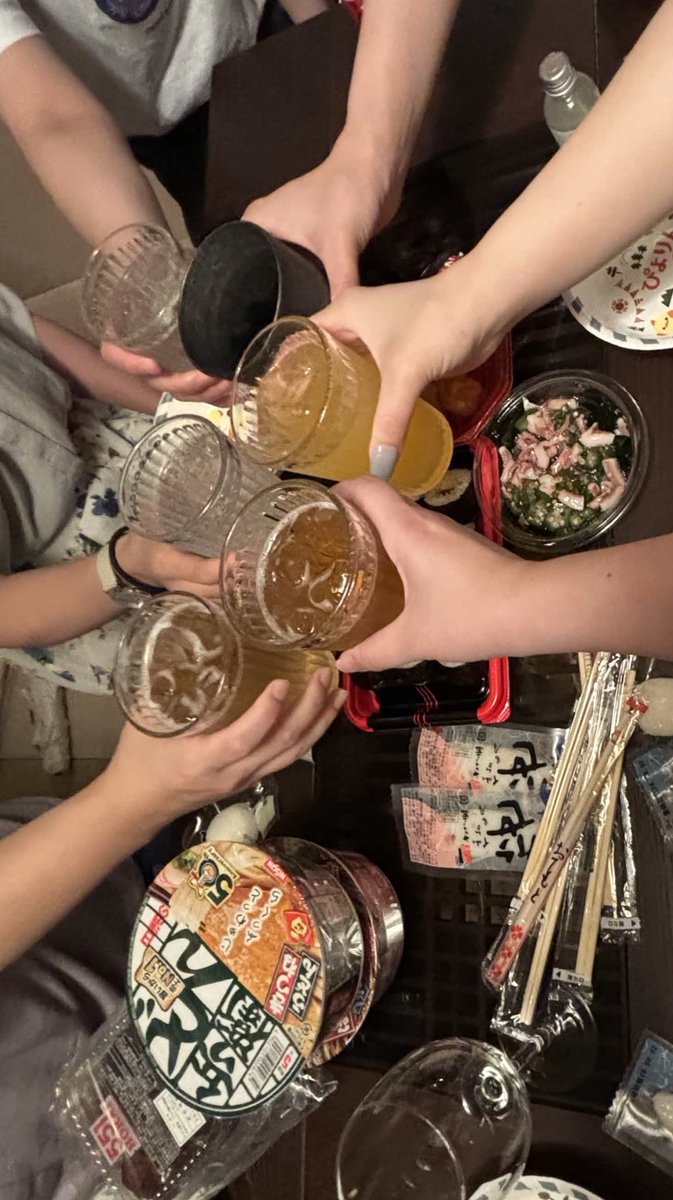 kh07_____8's tweet photo. 2日間本当に楽しかった！！！
初めてのジブリパークも見所満載だったし、ランチに食べた中華も美味しかったし、夜の飲み会もみんなでどんちゃん騒ぎ出来て良かったんだ😍
またみんなで集まりたいね💋
皆さんお疲れ様でした💜ᩚ https://t.co/9cH5KAymuy