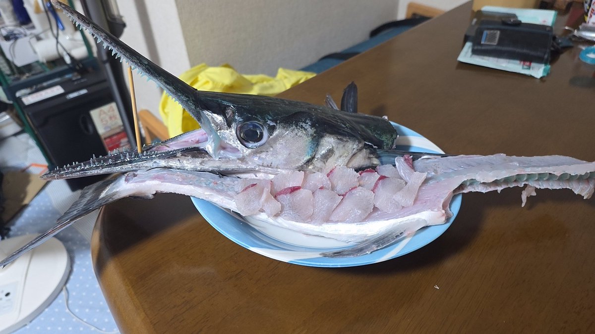 kmtm0620's tweet photo. お手軽青物？
ダツ美味しくいただきます！ https://t.co/1h6kxrHcRJ