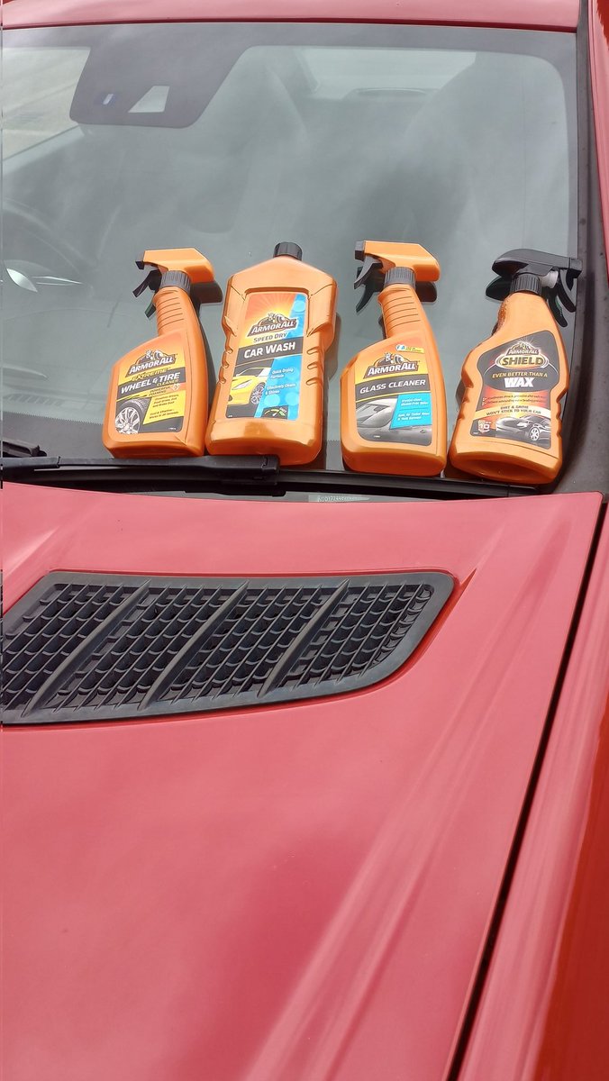 1LonesomeCowboy's tweet photo. Motorsport sponsorship works - I've been using @Armor_All products for years since watching @supercars - superb products &amp; made in England too! https://t.co/ySmfibY83e