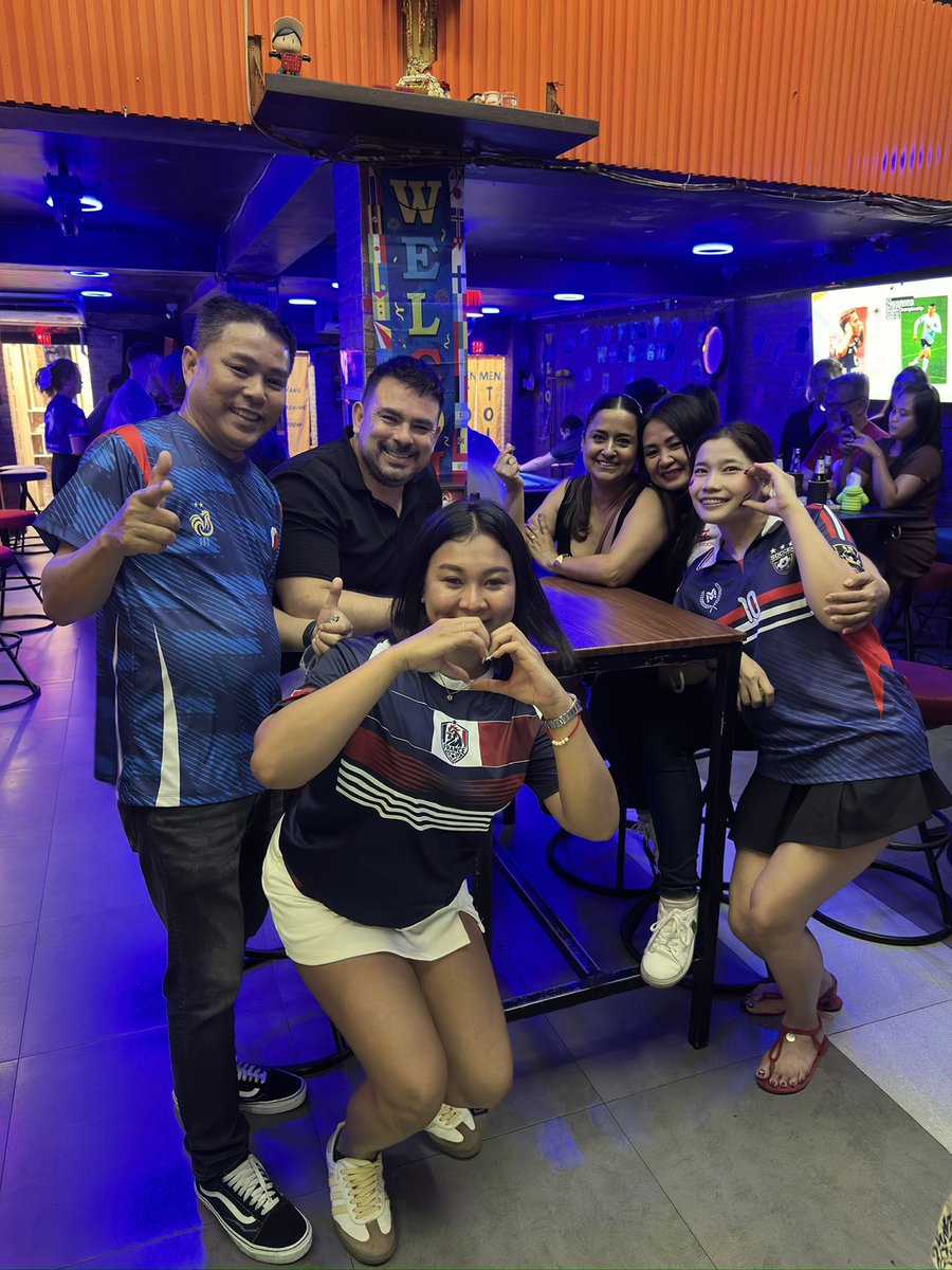 orangebarbkk's tweet photo. ⚽ Only 16 teams remain.

The World Cup enters the Round of 16 and every match could decide who stays in the race for the trophy. 🏆

Join us tonight at Orange Bar Bangkok for football, cold drinks and great company! 🍊🍻

#WorldCup2026 #OrangeBarBangkok #BangkokNightlife https://t.co/Pqy8V7KZd8