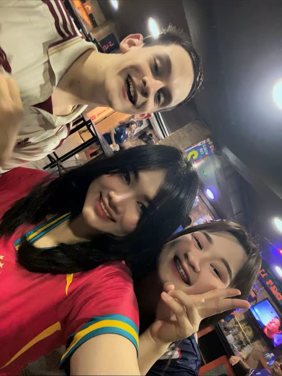 orangebarbkk's tweet photo. ⚽ Only 16 teams remain.

The World Cup enters the Round of 16 and every match could decide who stays in the race for the trophy. 🏆

Join us tonight at Orange Bar Bangkok for football, cold drinks and great company! 🍊🍻

#WorldCup2026 #OrangeBarBangkok #BangkokNightlife https://t.co/Pqy8V7KZd8