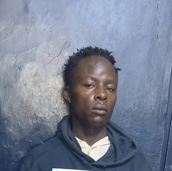 DCI_Kenya's tweet photo. 𝗙𝗢𝗨𝗥 𝗠𝗢𝗥𝗘 𝗦𝗨𝗦𝗣𝗘𝗖𝗧𝗦 𝗔𝗥𝗥𝗘𝗦𝗧𝗘𝗗 𝗢𝗩𝗘𝗥 𝗩𝗜𝗢𝗟𝗘𝗡𝗖𝗘 𝗔𝗟𝗢𝗡𝗚 𝗞𝗜𝗦𝗜𝗜–𝗞𝗘𝗥𝗢𝗞𝗔 𝗥𝗢𝗔𝗗

The crackdown on individuals linked to the violent disruption along the Kisii–Keroka Road has intensified, with detectives arresting four more suspects, bringing the total number of arrests to seven.

The latest arrests were made during a sustained intelligence-led operation conducted by detectives from DCI Kisii Central in collaboration with officers from Keumbu Police Station.

The four suspects, Meboline Mostiri, Amos Ntabo, Brandon Ombaba and Julius Obegi Orangi, are currently undergoing processing pending arraignment.

Investigations are ongoing as detectives continue to pursue additional suspects believed to have participated in the incident.

The DCI reiterates its commitment to holding accountable all those who resort to violence, destruction of property, or any acts that threaten public safety. Those responsible will be pursued relentlessly and brought before the courts in accordance with the law.