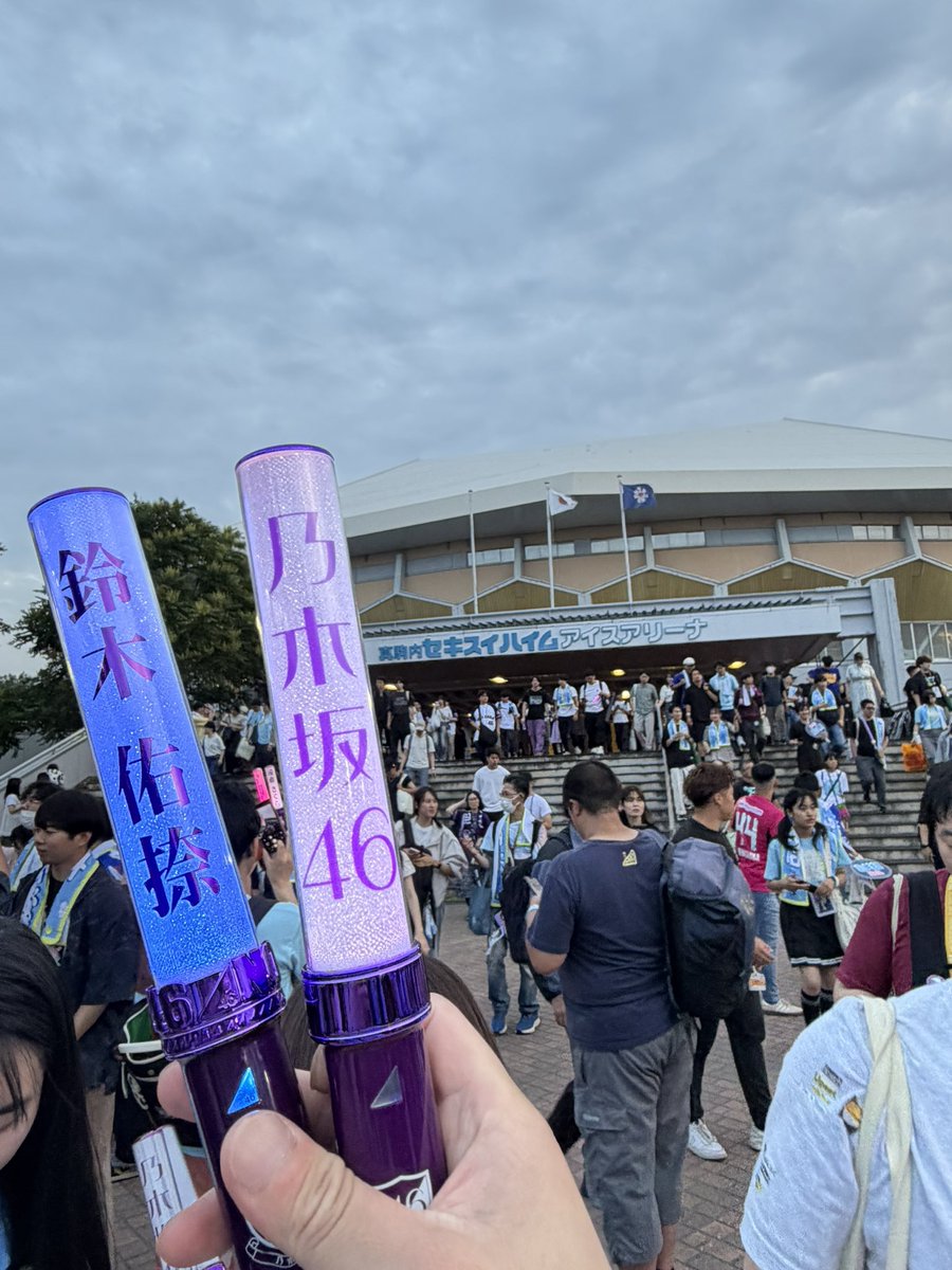 koukivdhm's tweet photo. 2日間ありがとう！！
本当に楽しいライブでした！
最後の神宮公演まで乃木坂らしく
駆け抜けてね！
今日やんちゃん暴走してた笑笑
めちゃおもろかった！

追伸
メンバー・遠征民の皆さん！
北海道を最後まで楽しんで
気おつけておかえりください！
#乃木坂全国ツアー北海道Day2 https://t.co/9MmxrnHKyG