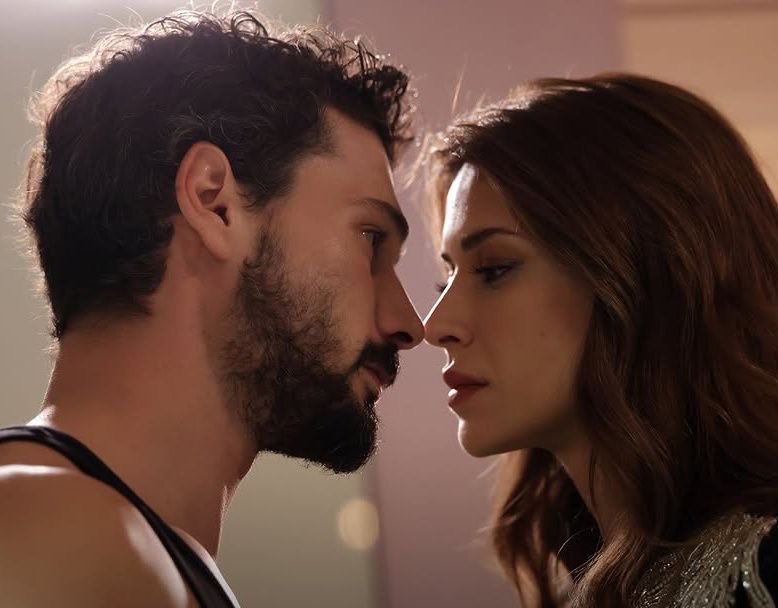 HaydarAliAslann's tweet photo. @nowtvturkiye @Yeralti_Dizi #AlCey ❤️🔥🌹 https://t.co/yLkMFtQuTw