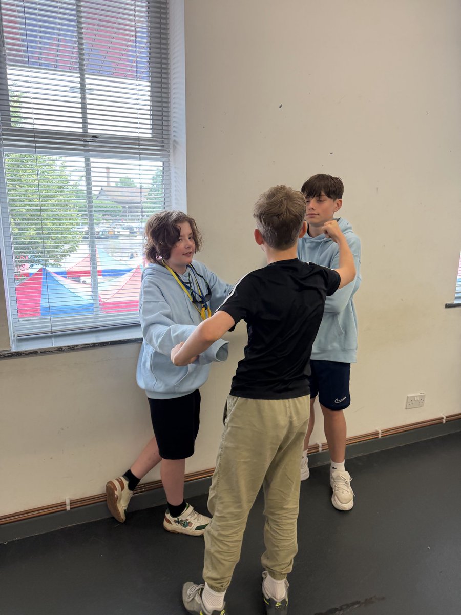 TMCSResidential's tweet photo. Some great tableaux from Miss Dobson’s and Mrs Gilmour’s group in their RSC workshop. https://t.co/SWnpSfW1qx
