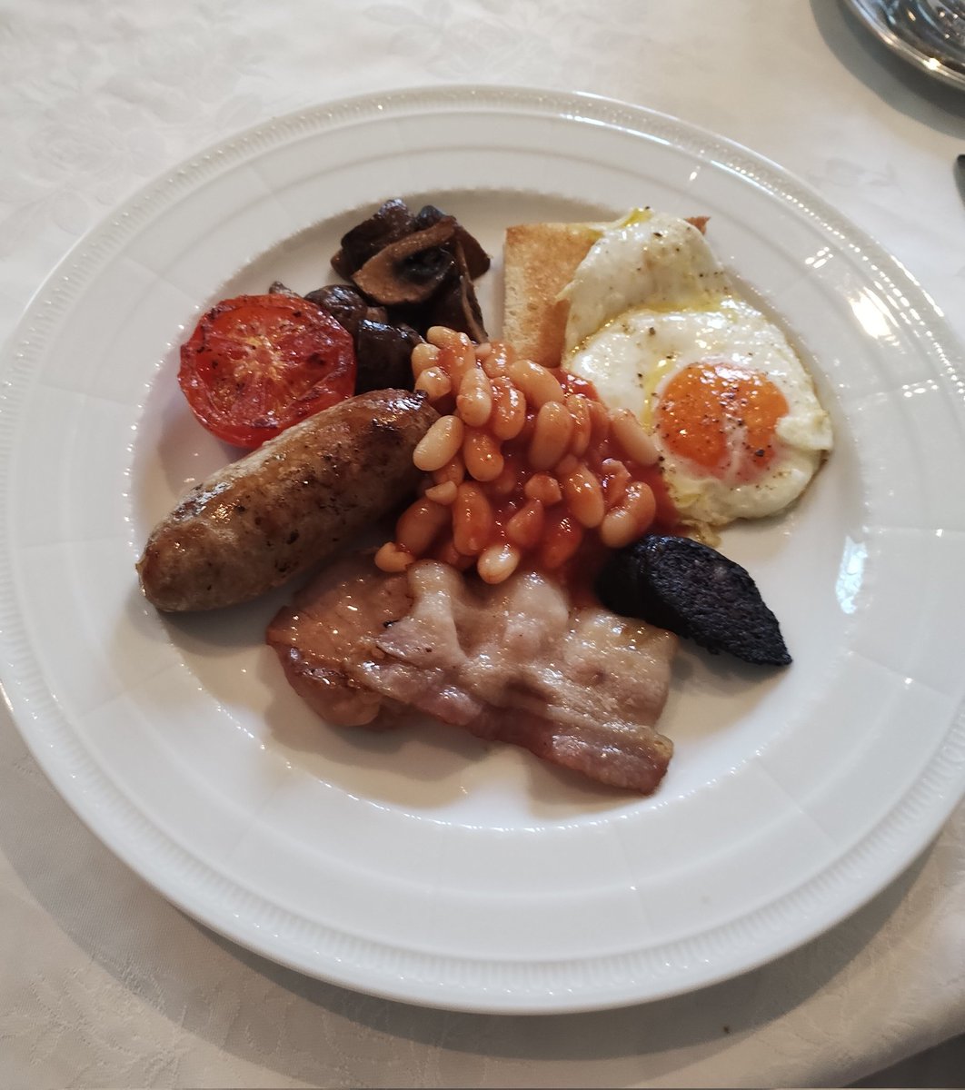 britishcakehous's tweet photo. 本日21時から、8月9日(日).10日(月)開講のEnglish Breakfast 英国式朝食、1day講座のお申し込みを開始致します😊詳しくはホームページをご覧下さい!参加費 お一人様12.000円税込となります。どなたでもお気軽にご参加下さいませ。#ブリティッシュケーキハウス　#britishcakehouse https://t.co/49PHIstPpf
