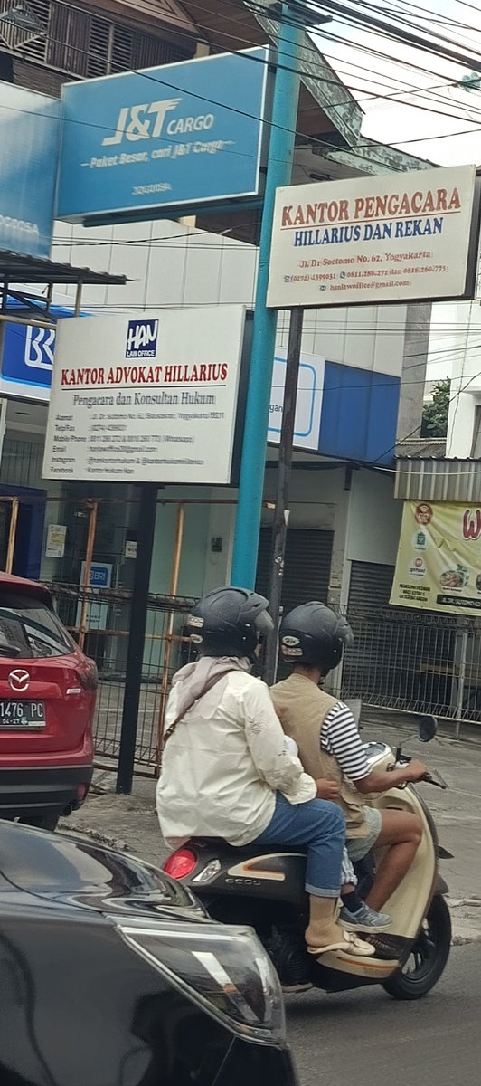 WinnerCogan's tweet photo. siapa tau perlu pengacara yang humoris dan ramah terhadap klien https://t.co/JC4dgfzDUs