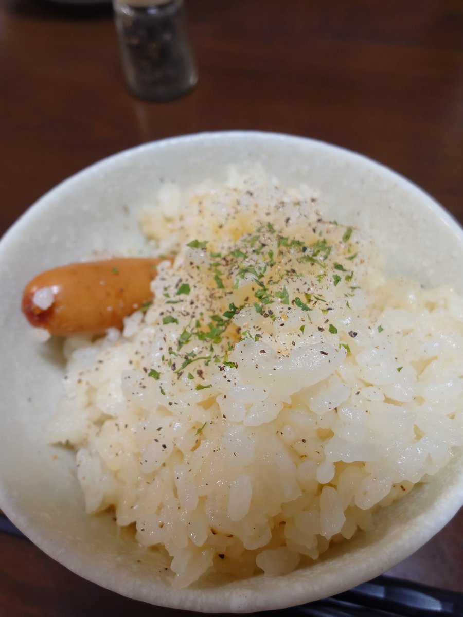 mocoankh's tweet photo. 今日の晩ごはんはコレ😜めちゃうまー！
焼きとうもろこしも( ﾟДﾟ)ｳﾏｰ https://t.co/VeslWUa8W1