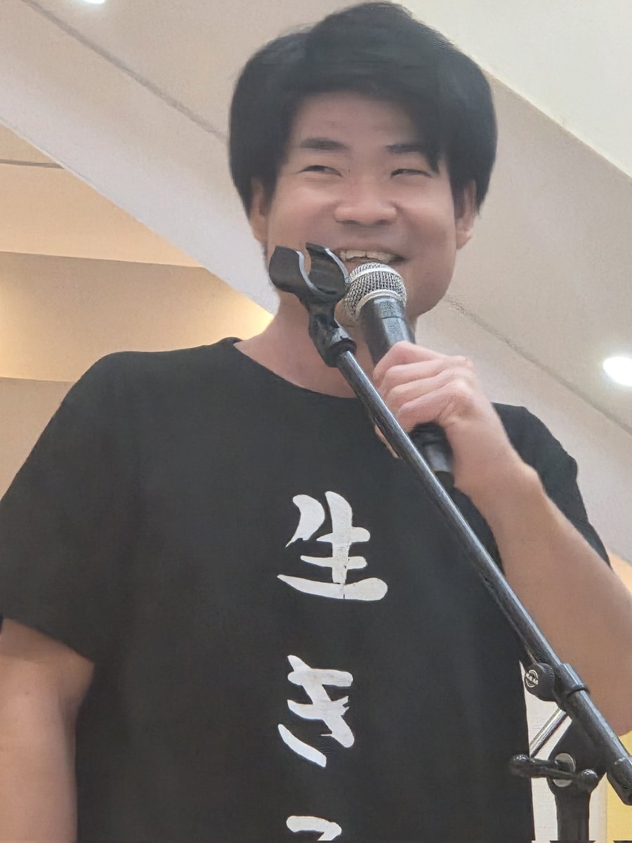 xBdRdKGPqbhIGwf's tweet photo. 今日初めて見た徳島出身と静岡出身の2人組です☝
#AWARA
#ミニはぴかフェス https://t.co/nMidzeEgqx