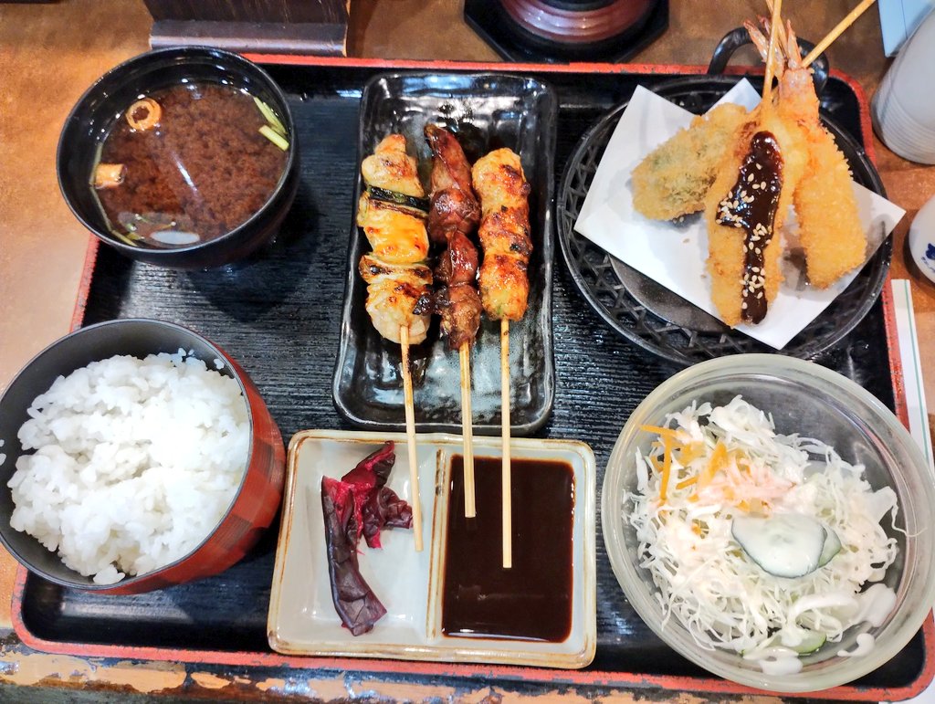 soutyoooo's tweet photo. #正起屋
山芋の岩塩揚げと串定食ヽ(｀▽´)/ https://t.co/R1W2S7UnWA