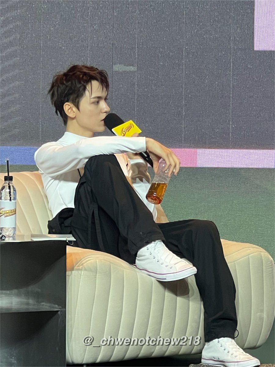 _chwenotchew218's tweet photo. 260705 V8 팬파티 #버논 #VERNON

와우 😱😱 https://t.co/SZ5azV2Zeo