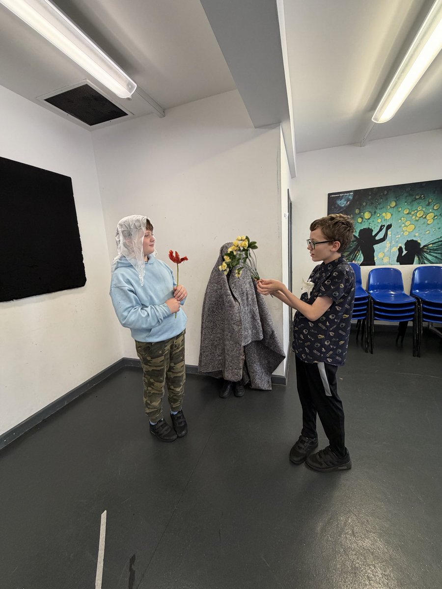 TMCSResidential's tweet photo. Love &amp; Fate freeze frames. https://t.co/zJLFERx3tC