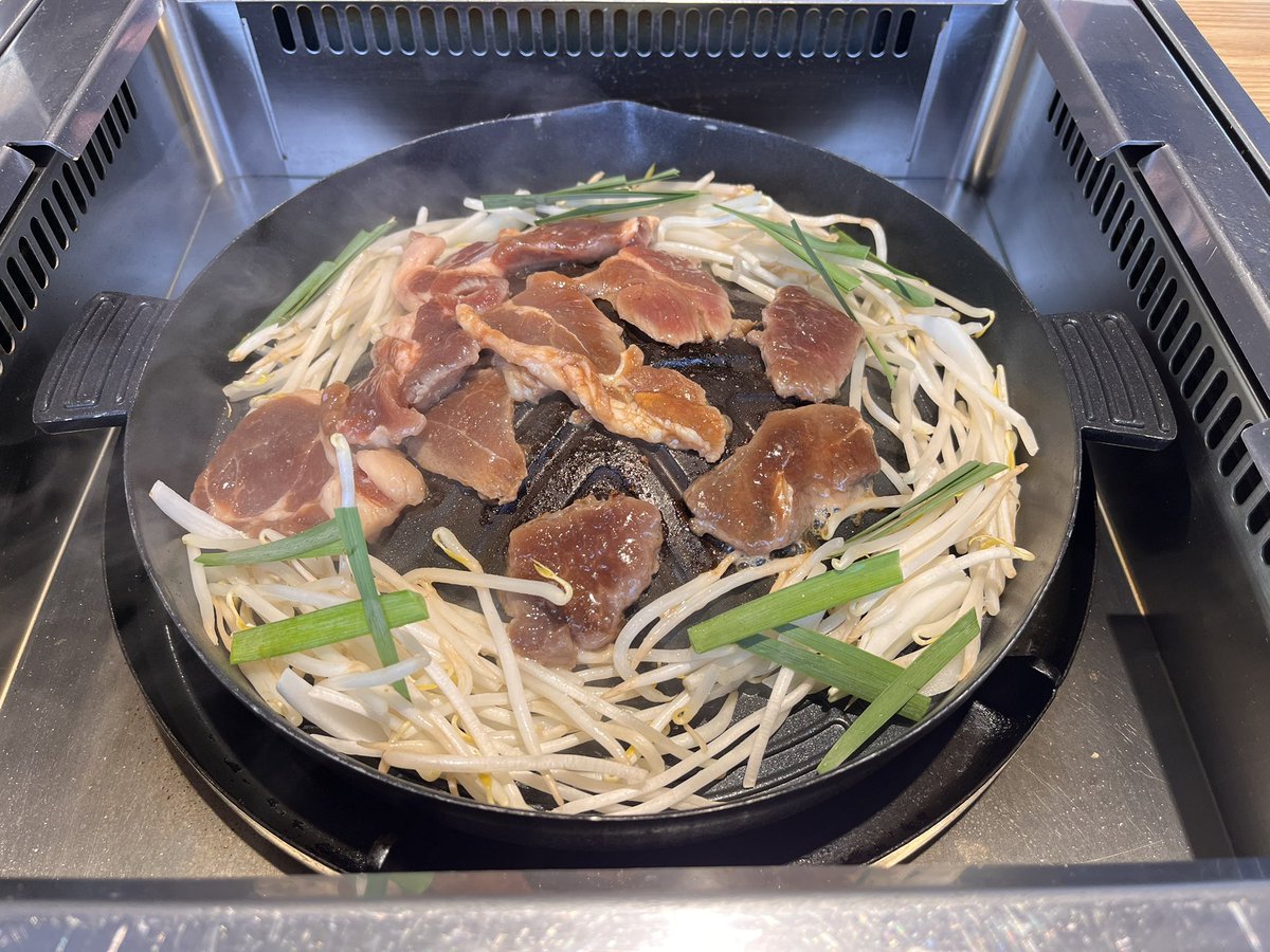 aloha_koukun's tweet photo. 長沼ジンギスカン食べ放題！うま〜
#ながぬま温泉 https://t.co/YnK58Cdn13