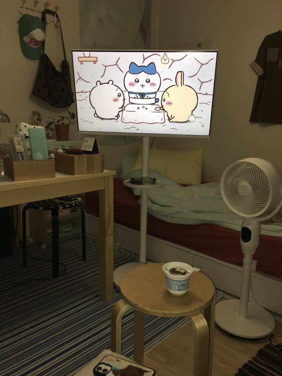 achubbybaby's tweet photo. 하루종일 방 치웠고 샤워했고
이제 남은 일은 에어컨 선풍기 빵빵 틀고 소파에 누워서 빙수 먹으면서 티비보기…🫰🏻 https://t.co/dfnrzoywK2