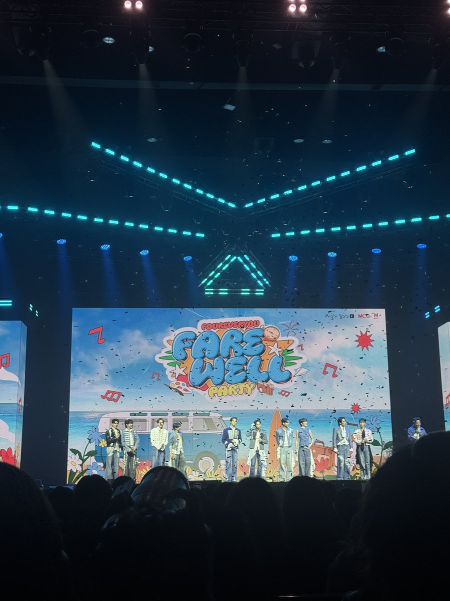 NooChirp's tweet photo. 26/07/2024                       05/07/2026
First                                       Final

💗✨
#FoureveryouFarewellParty https://t.co/VDU641q0dF
